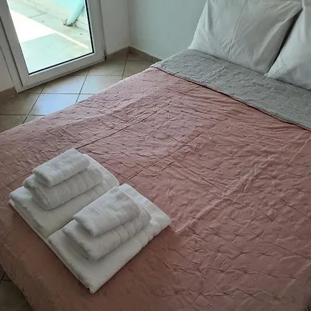 Sunny Beachfront Apartament